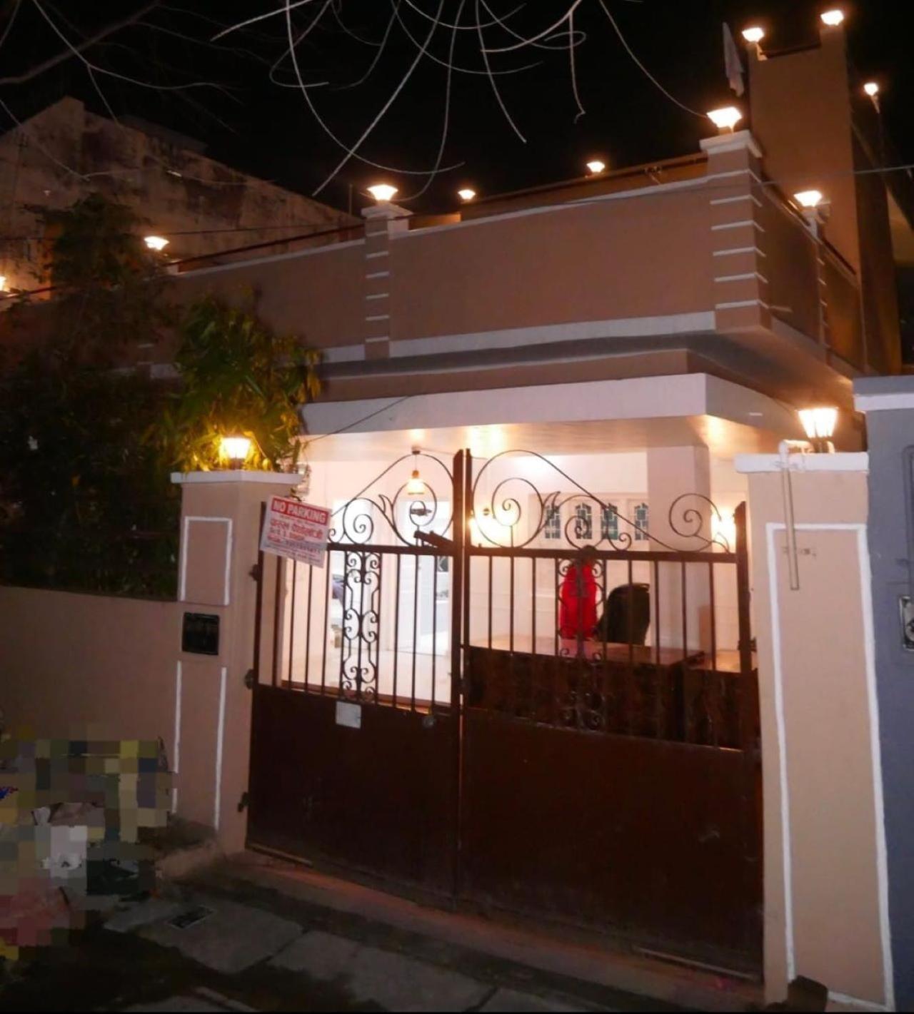 Janki Kunj Varanasi- 3 Room Home Exterior photo